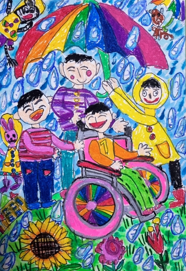 이 그림은 4명의 아이들이 비가 오는 날 꽃이 펴있는 잔디밭을 지나고 있는 그림이다. 하늘에서는 많은 빗방울이 내리고 있다. 바닥에는 해바라기와 분홍색, 빨간색 꽃이 있다. 그림의 아이들 중 왼쪽에서 3번째에 있는 숫자 7이 그려져있는 옷을 입고 있는 남자 아이는 분홍색 휠체어를 타고 웃고 있다. 휠체어 바퀴는 무지개색이다. 그 오른쪽에는 노란색 우비를 입고 장화를 신은 남자 아이가 웃으며 무지개색의 우산을 아이들의 위로 높이 들어 비를 막고 있다. 휠체어를 탄 아이의 왼쪽에 있는 친구는 보라색 줄무늬 티에 노란색 단추가 달린 옷을 입고 있으며 휠체어를 끌어주고 있다. 가장 왼쪽에 있는 아이는 분홍색과 빨간색의 줄무늬티를 입고 웃으며 아이들과 함께 걷고 있다. 그림의 왼쪽 아래에는 집이 세 채 있고 그 위에 우비를 입고 장화를 신은 토끼가 있다. 그림의 왼쪽 상단에는 우비를 입은 얼룩말이 우산과 아이들쪽을 바라보고 있다. 그림의 오른쪽 상단에는 갈색의 동물이 무지개 우산을 들고 아이들을 바라보고 있다. 무지개빛인생